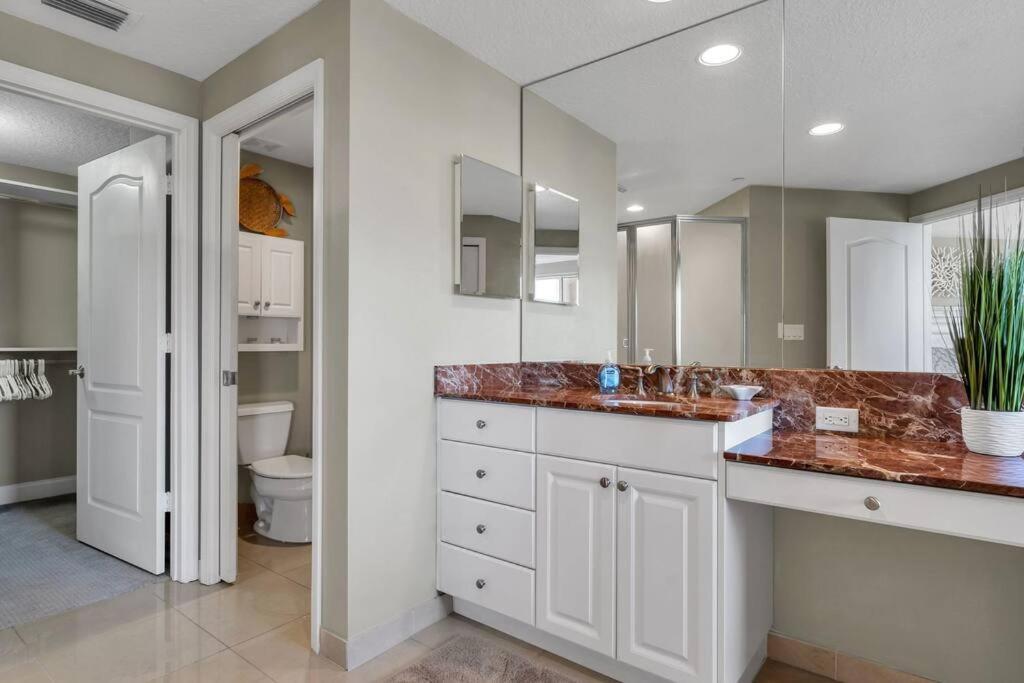 Coastal Elegance: Your Clearwater Beach Escape ภายนอก รูปภาพ