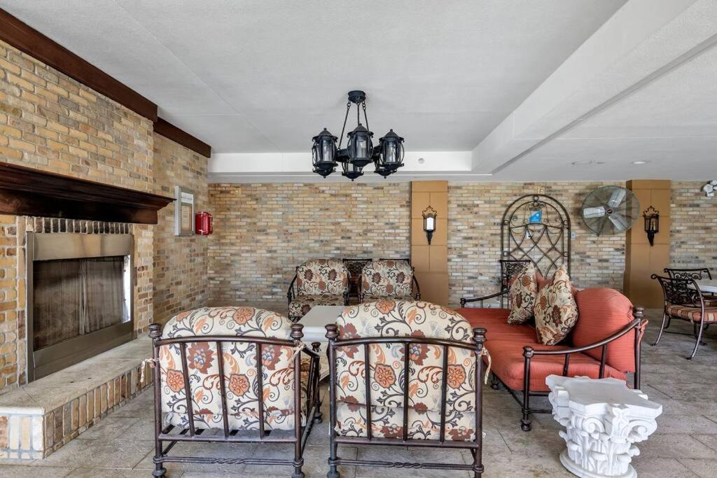 Coastal Elegance: Your Clearwater Beach Escape ภายนอก รูปภาพ