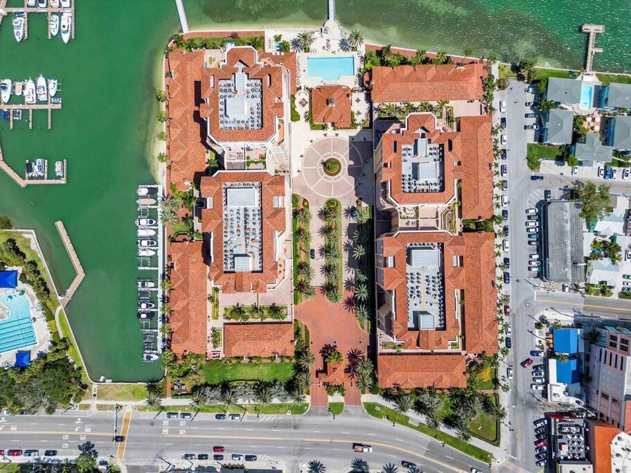 Coastal Elegance: Your Clearwater Beach Escape ภายนอก รูปภาพ